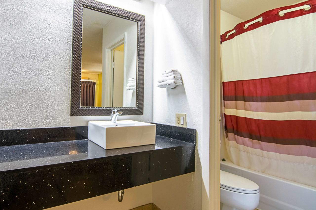 Motel 6-Charlotte, Nc - Airport المظهر الخارجي الصورة