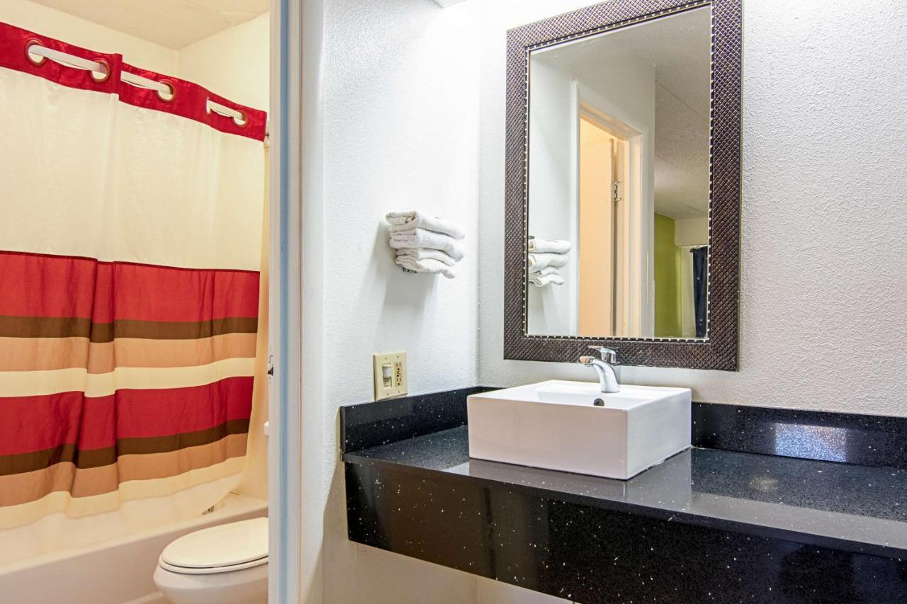 Motel 6-Charlotte, Nc - Airport المظهر الخارجي الصورة
